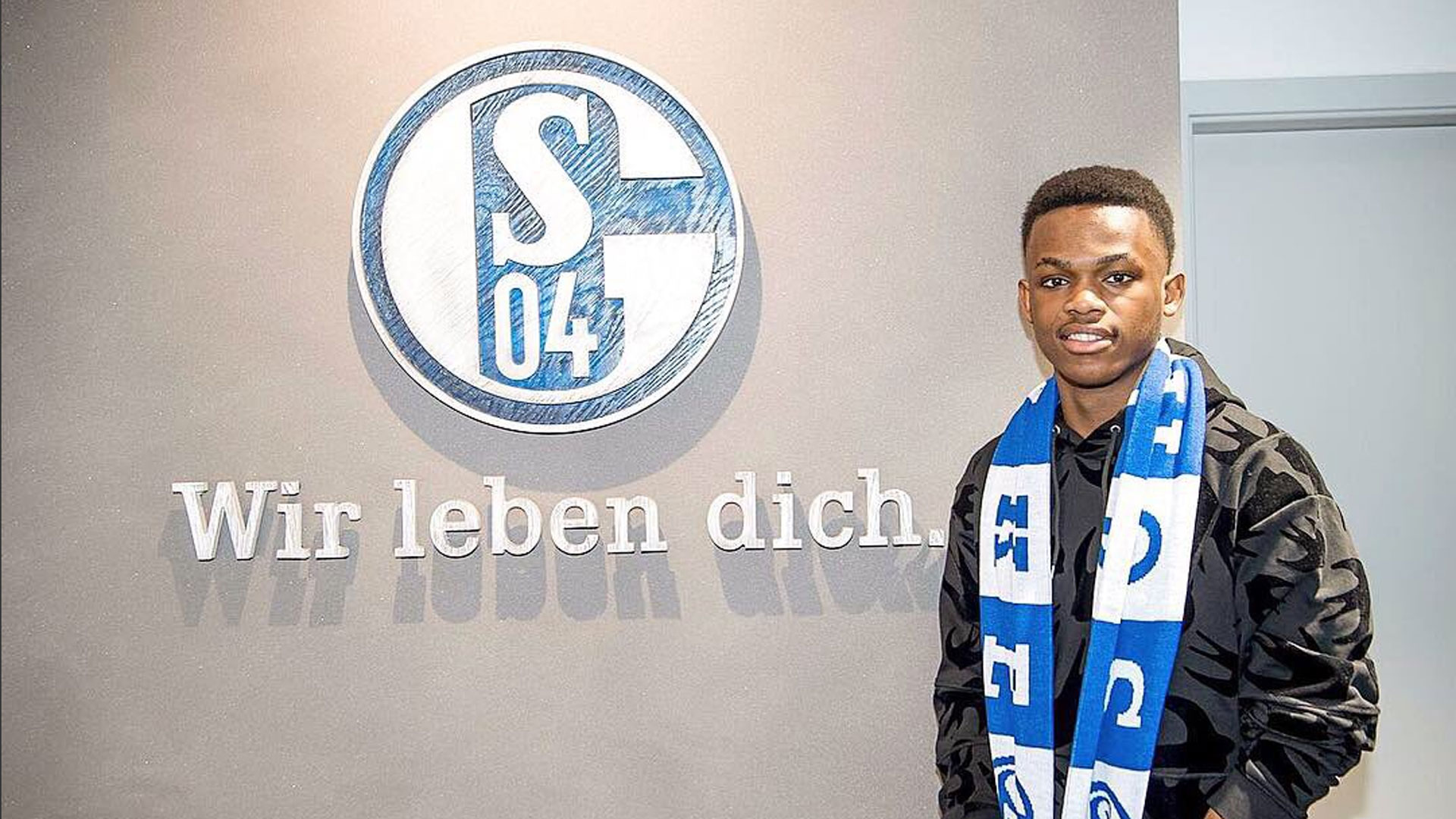 级碗热门 级碗热门