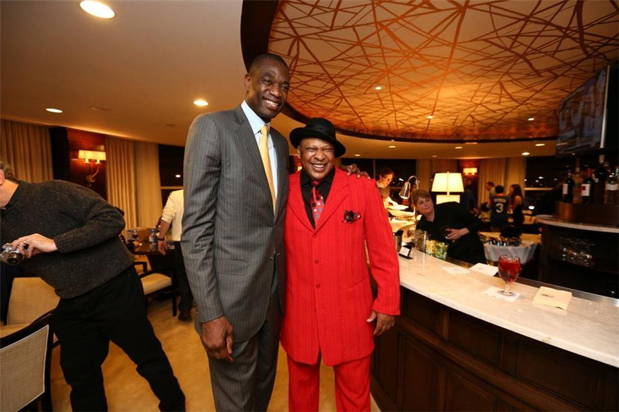 似乎浮现出 似乎浮现出