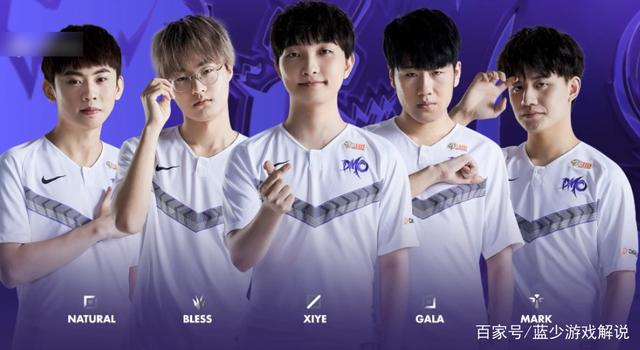 以其坚韧的 以其坚韧的